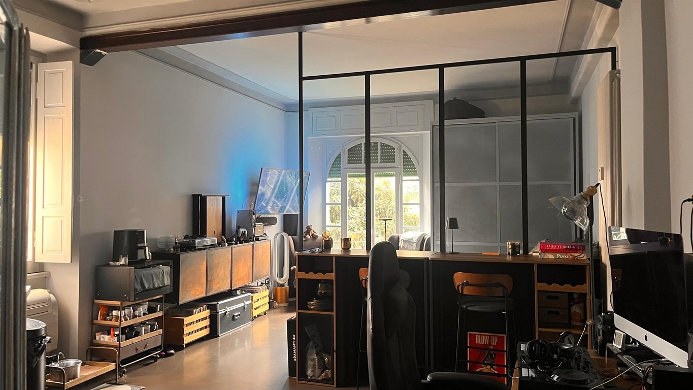 PONTE MILVIO - AMPIO MONOLOCALE RISTRUTTURATO