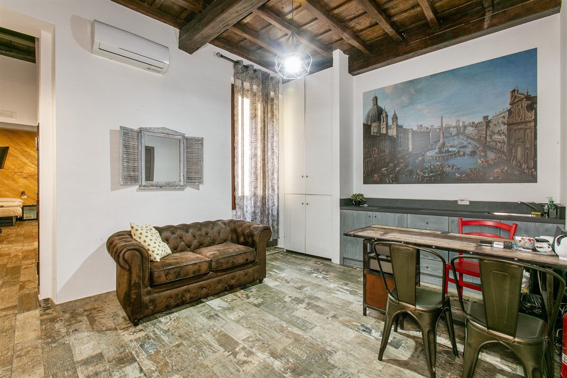 PIAZZA NAVONA - APPARTAMENTO MQ 117