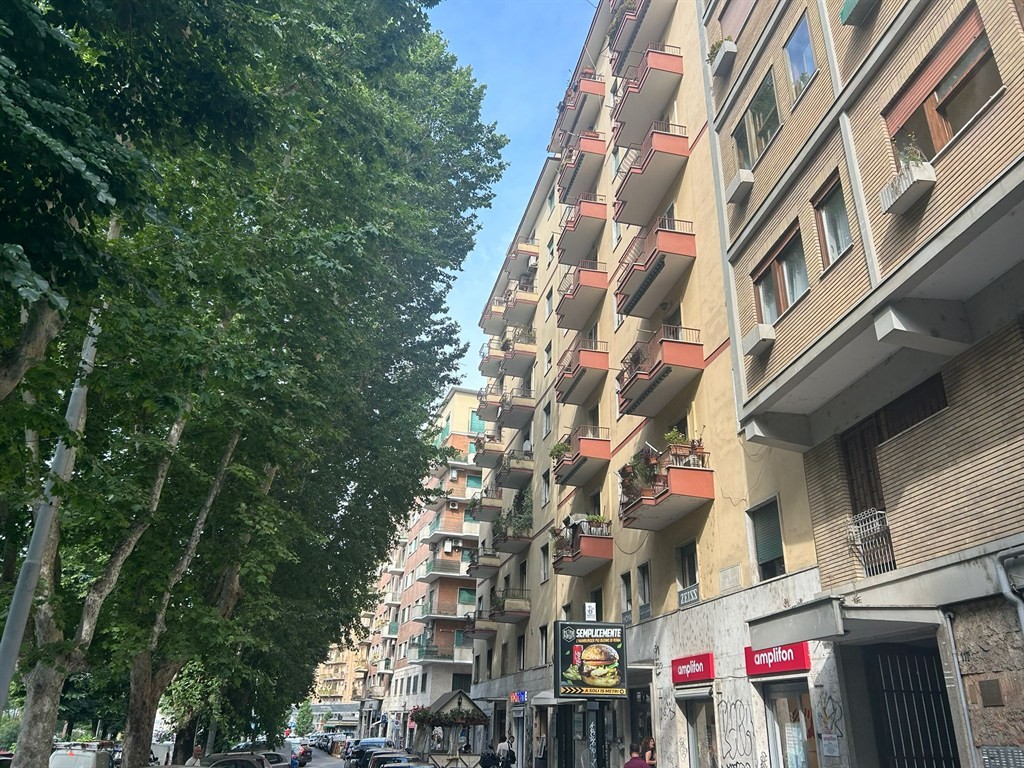 MONTE SACRO -  NUDA PROPRIETA' - 83 MQ