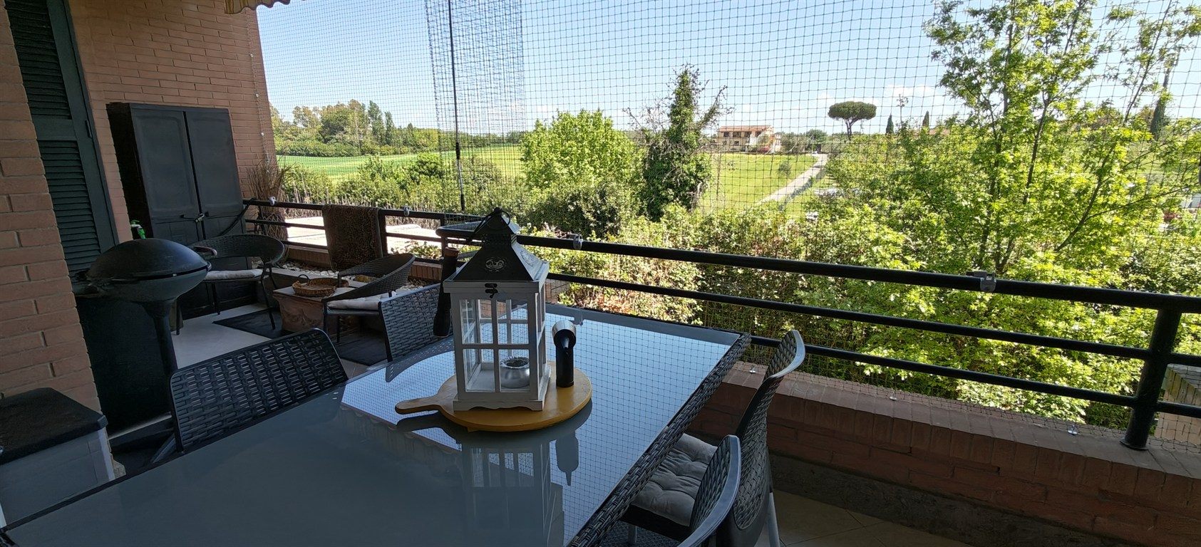 Appartamento con terrazza finemente ristrutturato