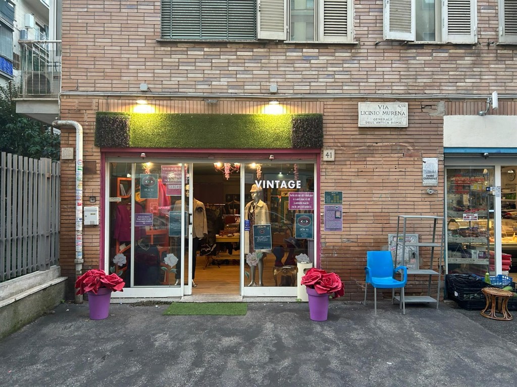 QUADRARO - VIA LICINIO MURENA C1